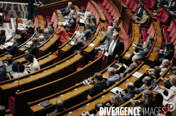 Motion de censure portée par LFI contre le 49.3