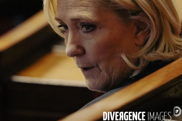 Motion de censure portée par LFI contre le 49.3