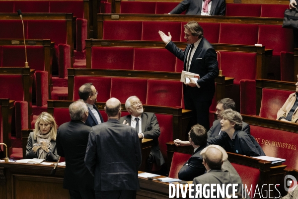 Motion de censure portée par LFI contre le 49.3