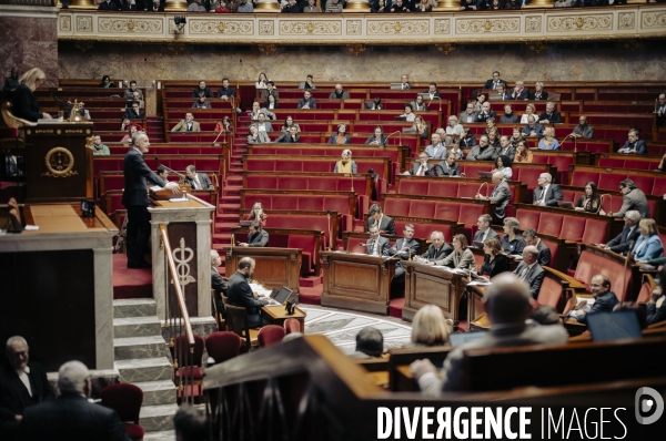 Motion de censure portée par LFI contre le 49.3