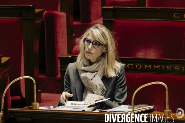Motion de censure portée par LFI contre le 49.3