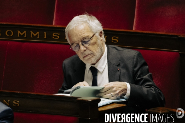 Motion de censure portée par LFI contre le 49.3