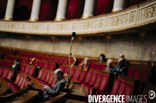 Motion de censure portée par LFI contre le 49.3