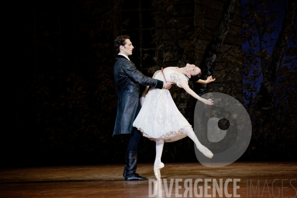 ONÉGUINE  / John Cranko / Ballet de l Opéra national de Paris