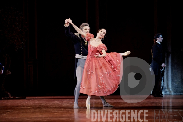 ONÉGUINE  / John Cranko / Ballet de l Opéra national de Paris