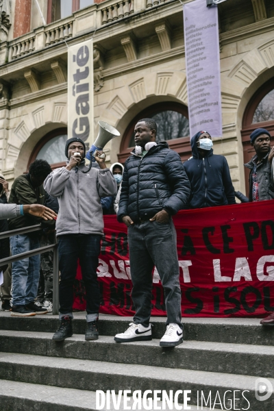 Manifestation de soutien aux migrants refugies à la Gaite Lyrique