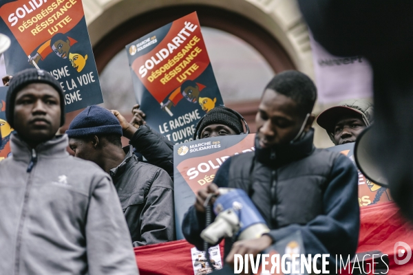 Manifestation de soutien aux migrants refugies à la Gaite Lyrique