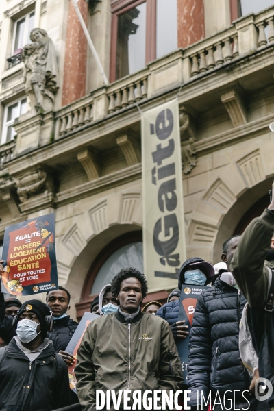 Manifestation de soutien aux migrants refugies à la Gaite Lyrique