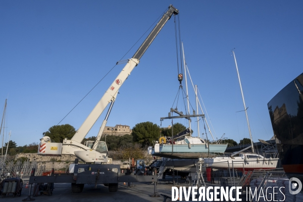 Chantier naval yacht