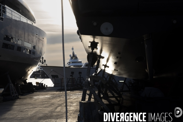 Chantier naval yacht