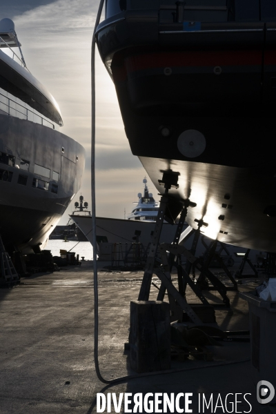 Chantier naval yacht