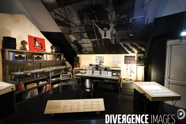 Le studio pierre henry au musee de la musique