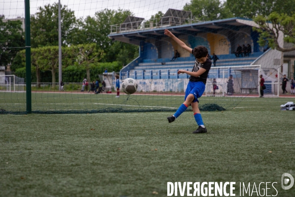 Le projet Mbappé :comment les banlieues sont tombées sous le charme d un rêve footballistique