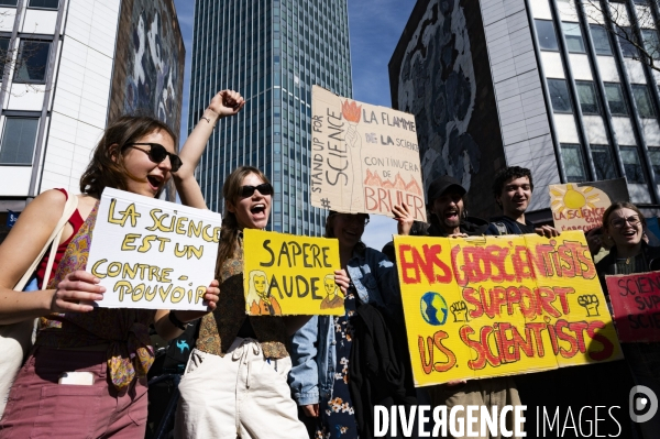 Stand up for science, Paris