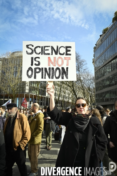 Manifestation Stand up for Science France, Paris.