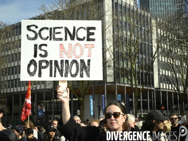 Manifestation Stand up for Science France, Paris.