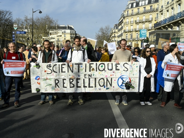 Manifestation Stand up for Science France, Paris.