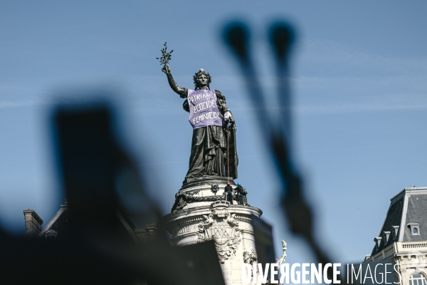 Manifestation pour la journée internationale des droits des femmes