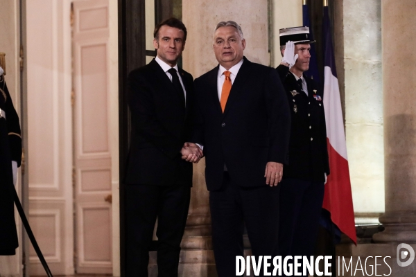 Emmanuel macron reçoit viktor orban 
