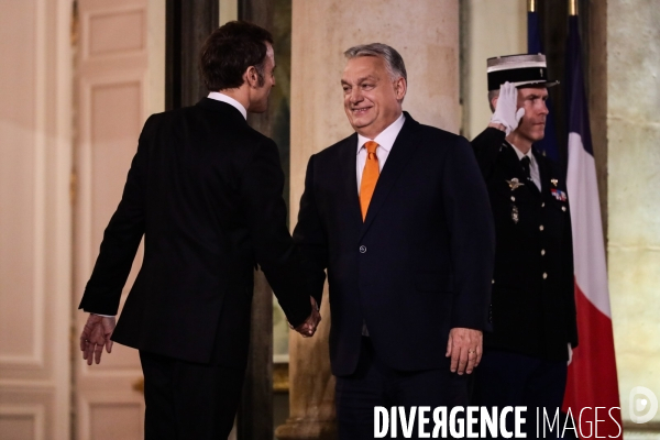 Emmanuel macron reçoit viktor orban 