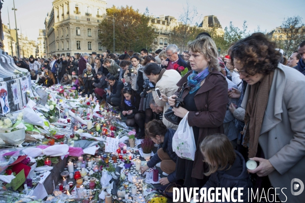 PLACE DE LA REPUBLIQUE_2 jours après des attentats terroristes au Bataclan, à Paris et à Saint-Denis