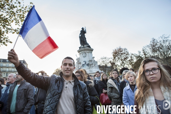 PLACE DE LA REPUBLIQUE_2 jours après des attentats terroristes au Bataclan, à Paris et à Saint-Denis
