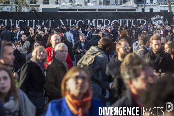 PLACE DE LA REPUBLIQUE_2 jours après des attentats terroristes au Bataclan, à Paris et à Saint-Denis