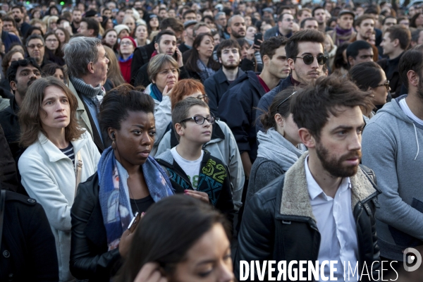 PLACE DE LA REPUBLIQUE_2 jours après des attentats terroristes au Bataclan, à Paris et à Saint-Denis