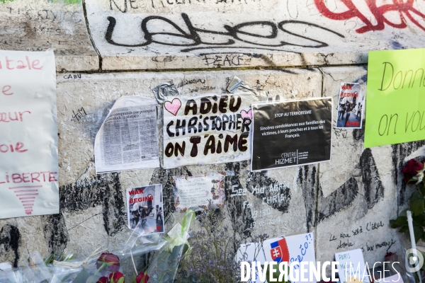 PLACE DE LA REPUBLIQUE_2 jours après des attentats terroristes au Bataclan, à Paris et à Saint-Denis