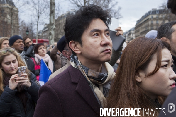 PLACE DE LA REPUBLIQUE_Hommage aux victimes du terrorismes de Charlie Hebdo et du Bataclan