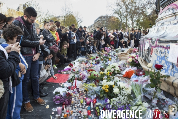 PLACE DE LA REPUBLIQUE_2 jours après des attentats terroristes au Bataclan, à Paris et à Saint-Denis