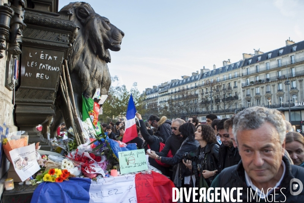 PLACE DE LA REPUBLIQUE_2 jours après des attentats terroristes au Bataclan, à Paris et à Saint-Denis