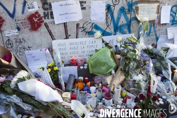 PLACE DE LA REPUBLIQUE_2 jours après des attentats terroristes au Bataclan, à Paris et à Saint-Denis