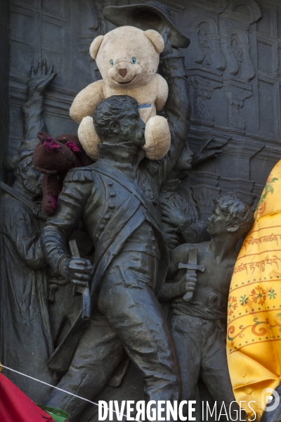PLACE DE LA REPUBLIQUE_Attentats terroristes au Bataclan, à Paris et à Saint-Denis