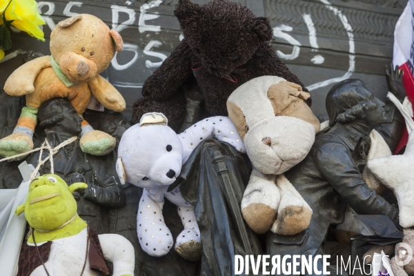 PLACE DE LA REPUBLIQUE_Attentats terroristes au Bataclan, à Paris et à Saint-Denis