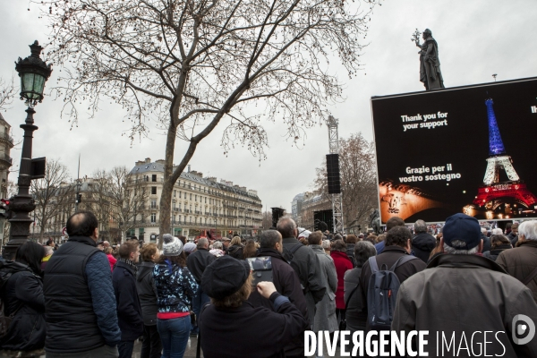 PLACE DE LA REPUBLIQUE_Hommage aux victimes du terrorismes de Charlie Hebdo et du Bataclan