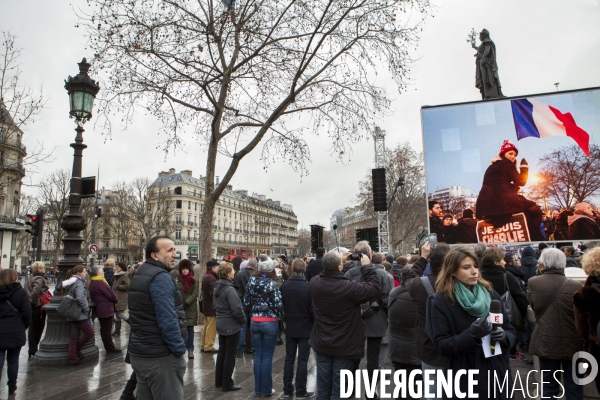 PLACE DE LA REPUBLIQUE_Hommage aux victimes du terrorismes de Charlie Hebdo et du Bataclan