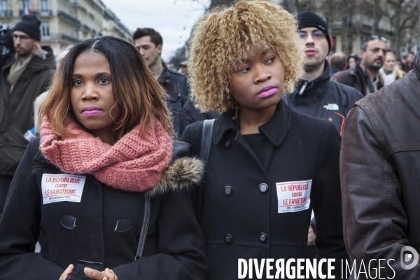 PLACE DE LA REPUBLIQUE_Hommage aux victimes du terrorismes de Charlie Hebdo et du Bataclan