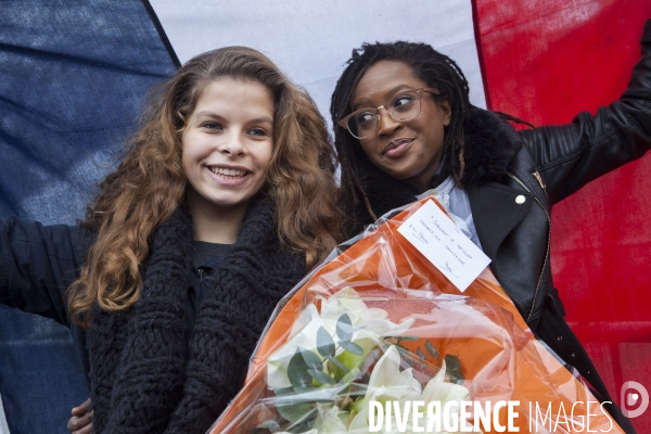 PLACE DE LA REPUBLIQUE_Hommage aux victimes du terrorismes de Charlie Hebdo et du Bataclan