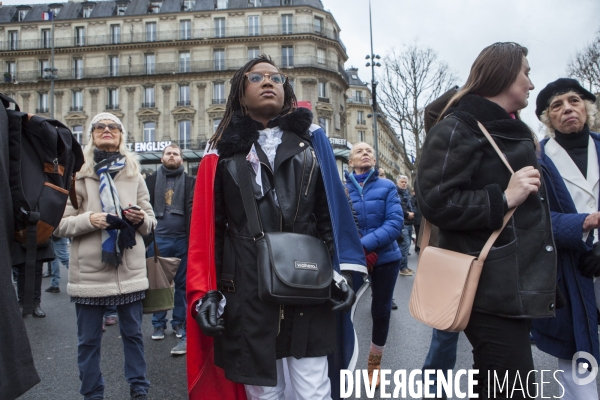 PLACE DE LA REPUBLIQUE_Hommage aux victimes du terrorismes de Charlie Hebdo et du Bataclan