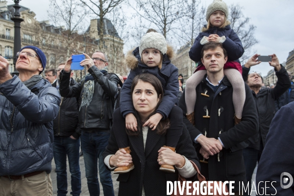 PLACE DE LA REPUBLIQUE_Hommage aux victimes du terrorismes de Charlie Hebdo et du Bataclan
