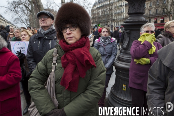 PLACE DE LA REPUBLIQUE_Hommage aux victimes du terrorismes de Charlie Hebdo et du Bataclan