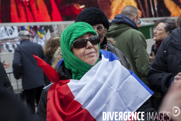 PLACE DE LA REPUBLIQUE_Hommage aux victimes du terrorismes de Charlie Hebdo et du Bataclan