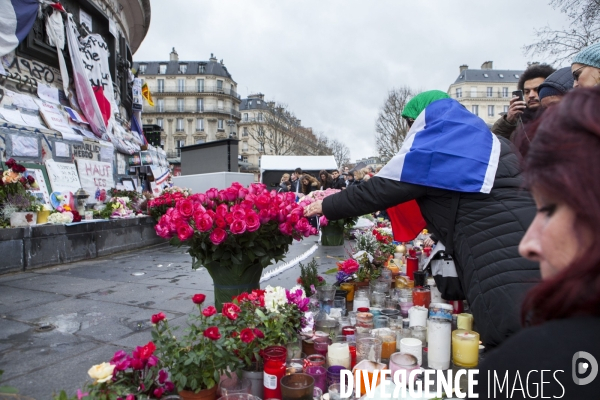 PLACE DE LA REPUBLIQUE_Hommage aux victimes du terrorismes de Charlie Hebdo et du Bataclan