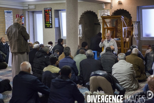 Mosquée Attadamoune dans le quartier  Des Étangs Noires  à Molenbeek