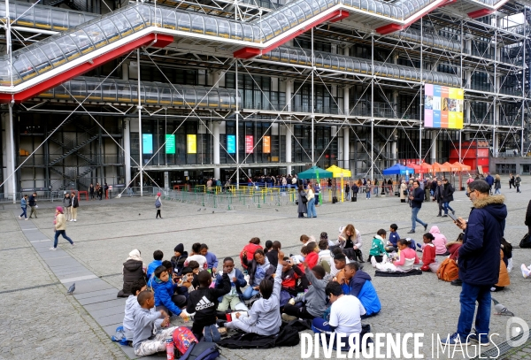 Le jour où le Musée national d art moderne, Beaubourg ,ferme sa collection permanente
