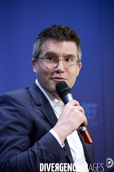 Le Quantique  au MEDEF