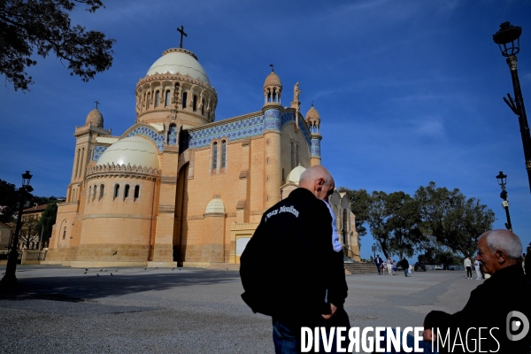 La basilique Notre Dame d Afrique 