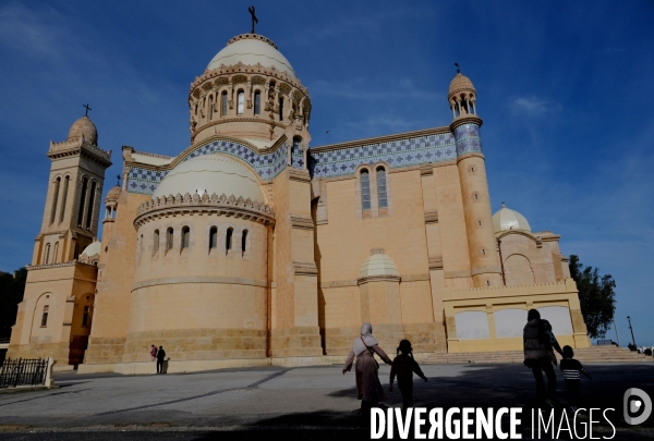 La basilique Notre Dame d Afrique 