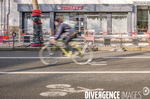 Aménagements de pistes cyclables dans le centre ville de Tours.